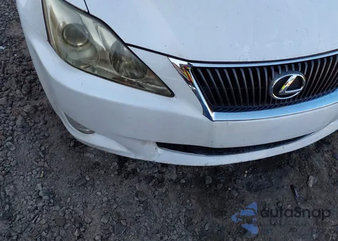 2010 Lexus Is 250 z USA, uszkodzony, nr VIN JTHBF5C2XA5118657